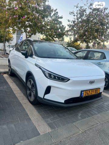 מודעת רכב ג׳ילי Geometry C