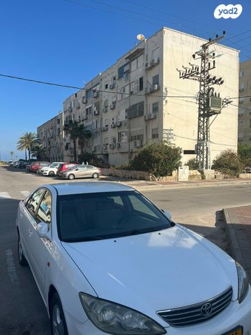 מודעת רכב טויוטה קאמרי