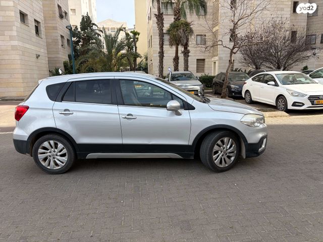 מודעת רכב סוזוקי קרוסאובר