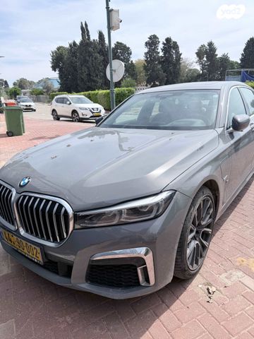 מודעת רכב ב מ וו סדרה 7