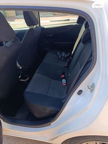 מודעת רכב טויוטה יאריס