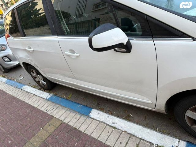 מודעת רכב פיג'ו 5008