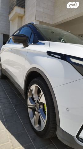 מודעת רכב ג׳ילי Geometry C