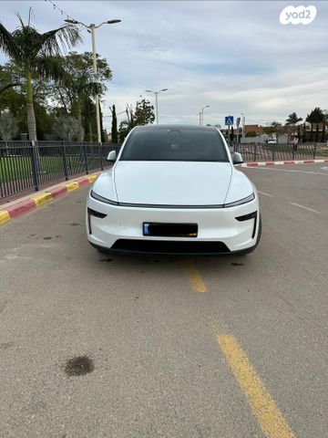 מודעת רכב טסלה מודל Y