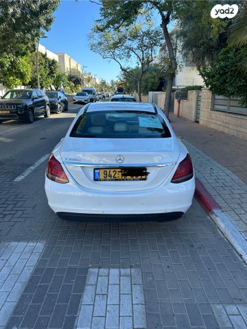 מודעת רכב מרצדס-בנץ C-class