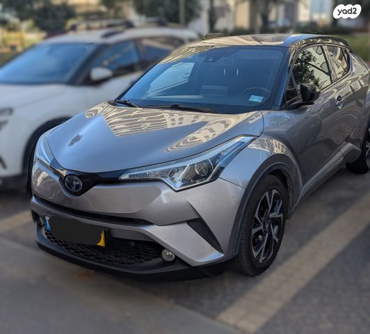 מודעת רכב טויוטה C-HR
