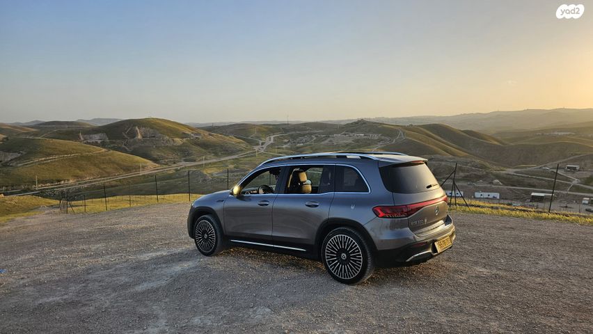 מודעת רכב מרצדס-בנץ EQB