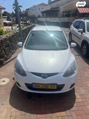 מודעת רכב מאזדה 2