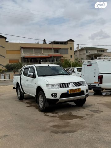 מודעת רכב מיצובישי טרייטון / L200