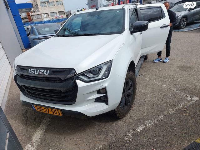 מודעת רכב איסוזו די-מקס