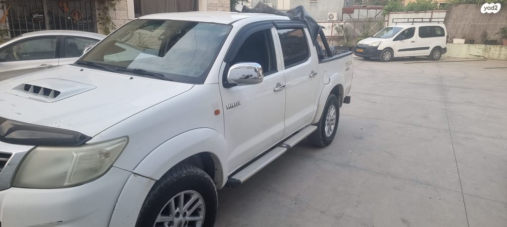 מודעת רכב טויוטה היילקס