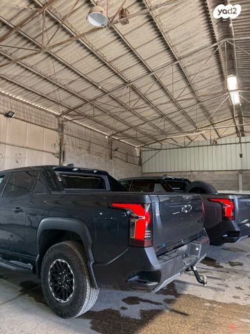 מודעת רכב שברולט סילברדו EV 2