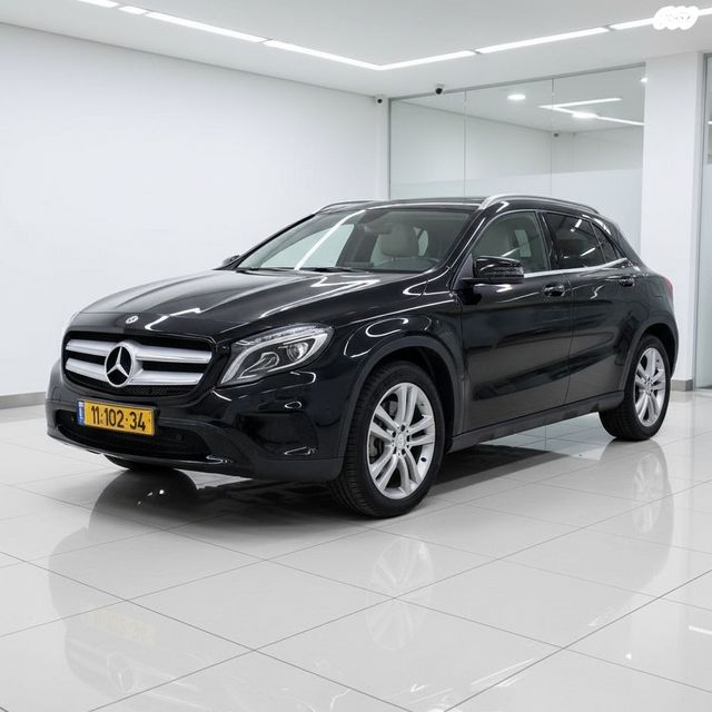 מודעת רכב מרצדס-בנץ GLA