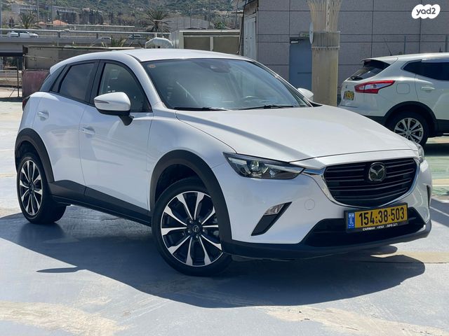 מודעת רכב מאזדה CX-3