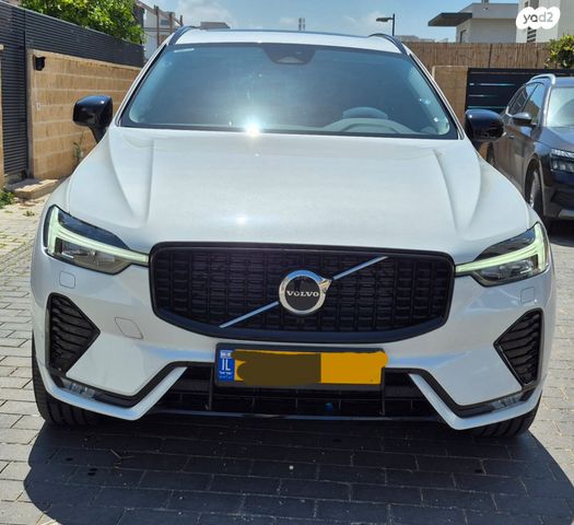 XC60 Plus Dark אוט׳ 2.0 (250 כ״ס)