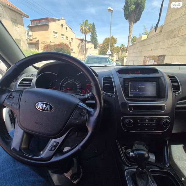 מודעת רכב קיה סורנטו