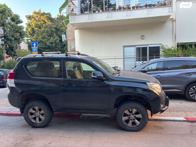 מודעת רכב טויוטה לנד קרוזר