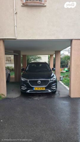 מודעת רכב אם ג'י EHS PHEV