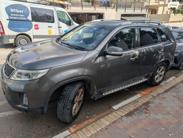 מודעת רכב קיה סורנטו