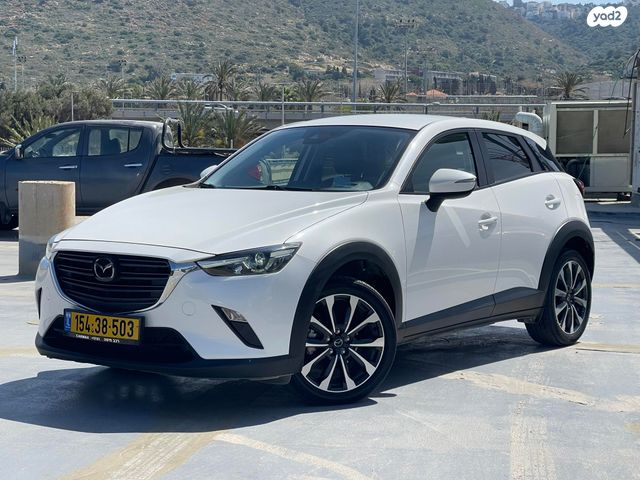מודעת רכב מאזדה CX-3