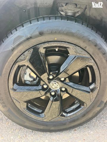 מודעת רכב טויוטה RAV4 3