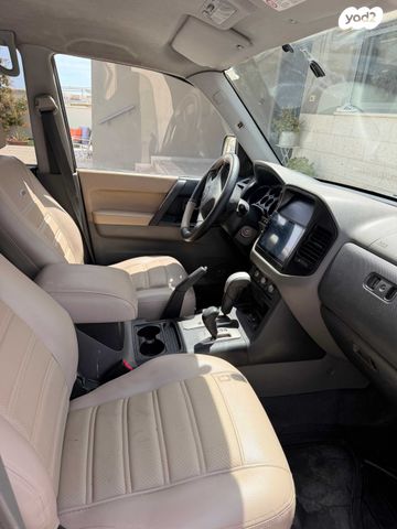 מודעת רכב מיצובישי פג'רו