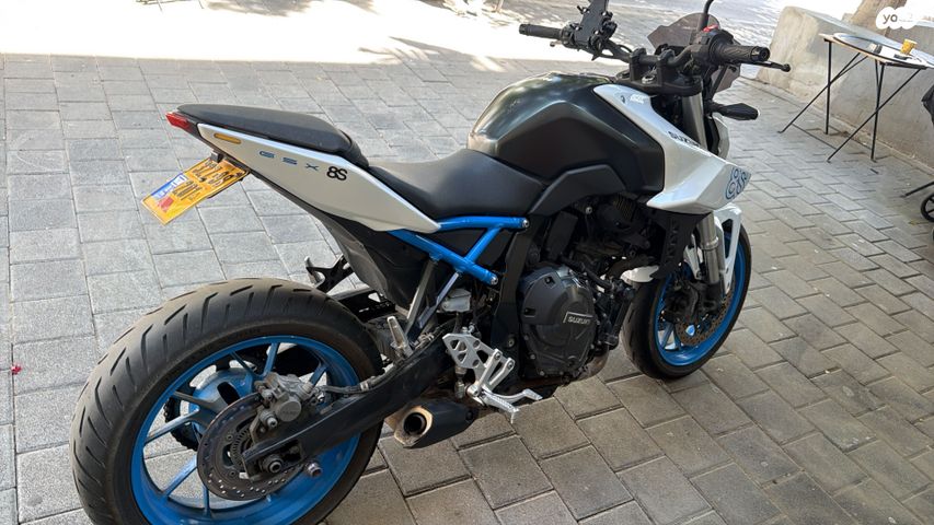 מודעת רכב סוזוקי GSX-8S