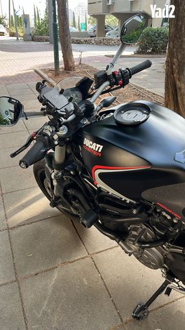 מודעת רכב דוקאטי מונסטר 821