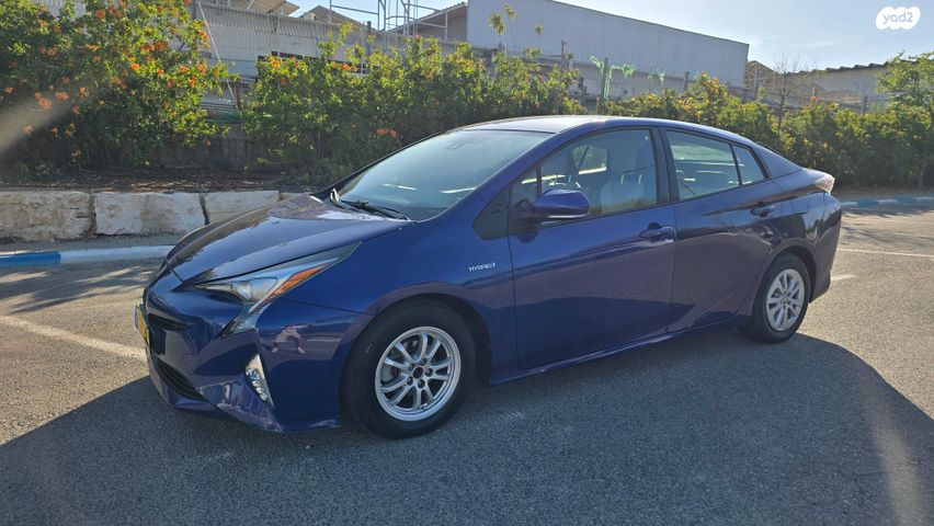 מודעת רכב טויוטה פריוס