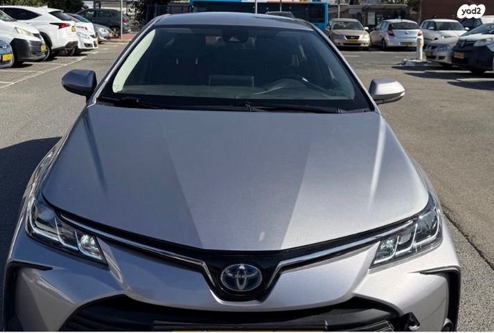 מודעת רכב טויוטה קורולה