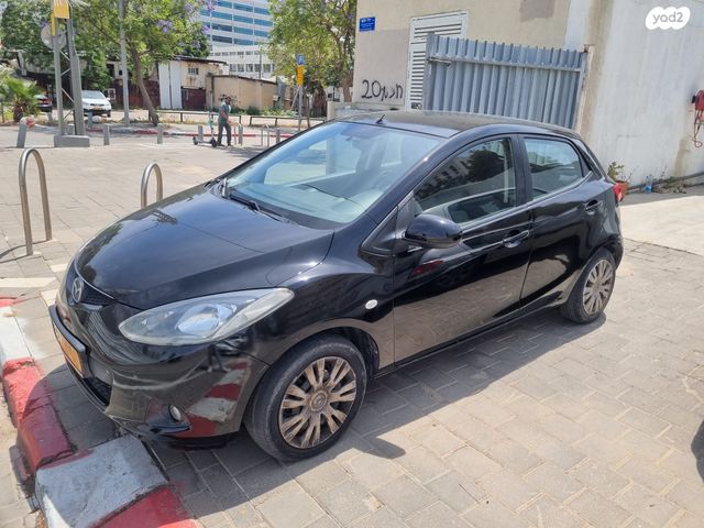 מודעת רכב מאזדה 2