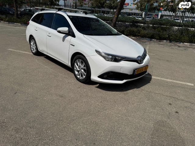 מודעת רכב טויוטה אוריס