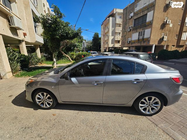מודעת רכב מאזדה 3 2