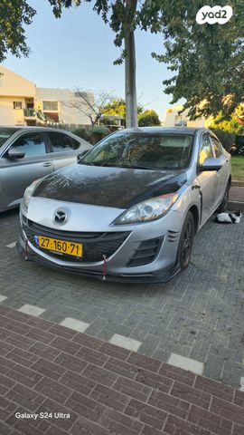 מודעת רכב מאזדה 3