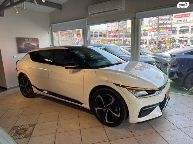 מודעת רכב קיה EV6 1