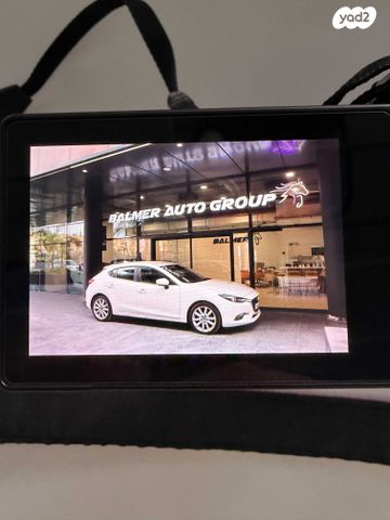 מודעת רכב מאזדה 3