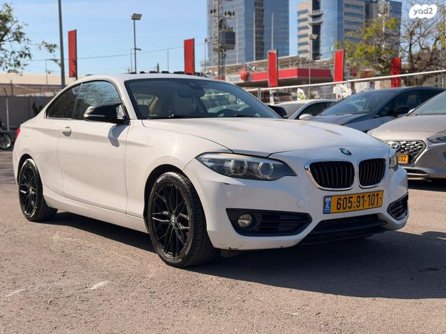 מודעת רכב ב מ וו סדרה 2