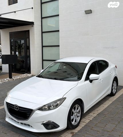 מודעת רכב מאזדה 3