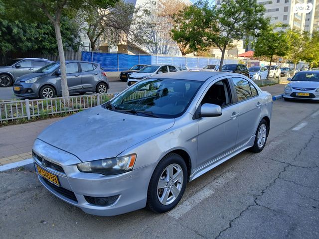 מודעת רכב מיצובישי לנסר