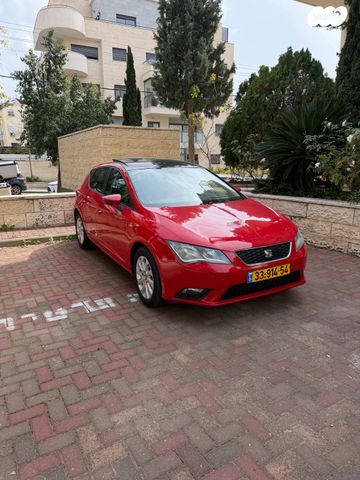 מודעת רכב סיאט לאון