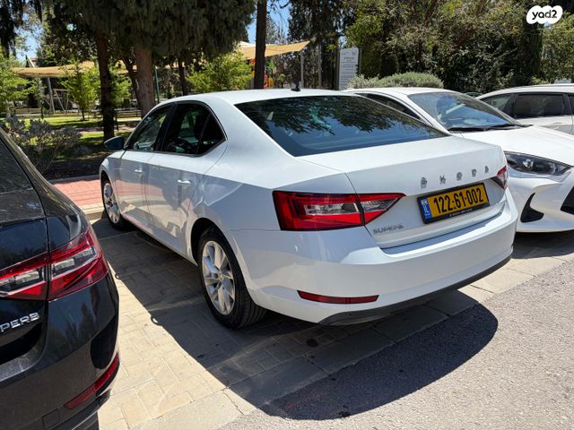 מודעת רכב סקודה סופרב