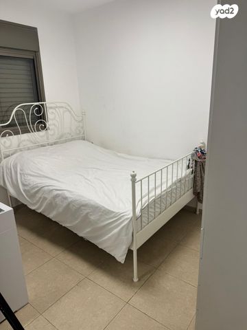 שדרות בגין 8