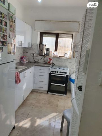 בעל השאילתות 10