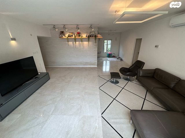 מבוא גניגר 5