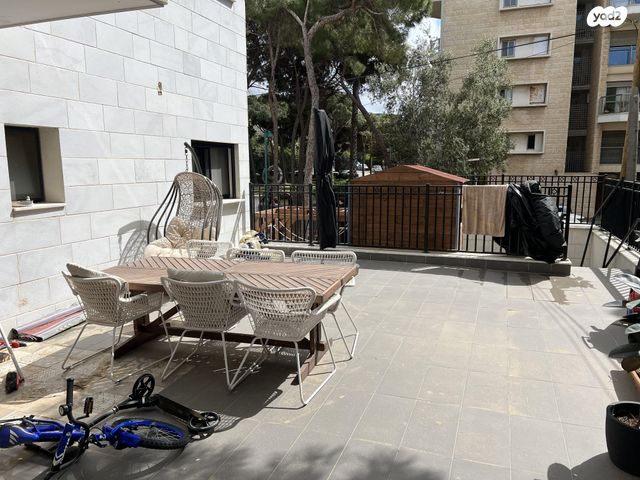 שדרות מוריה 16