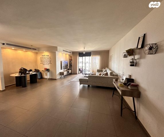 מרים הנביאה 19