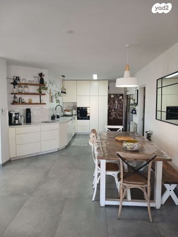 מרדכי אלקחי 35