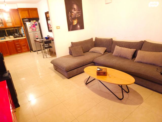 שדרות הרצל 27