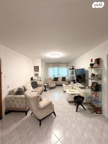 דירה, אשכול, כרמיאל