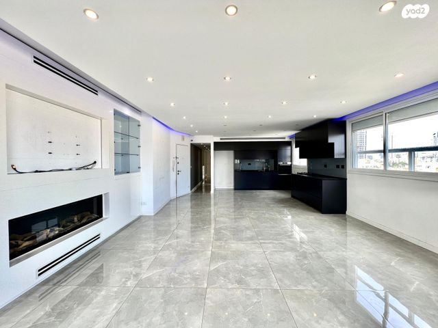 שדרות חיים וייצמן 49